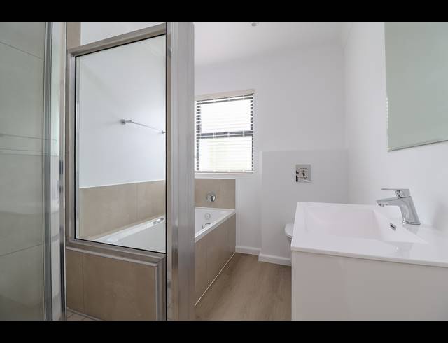 3 BEDROOM TOWNHOUSE TO LET IN HOUT BAY CENTRAL